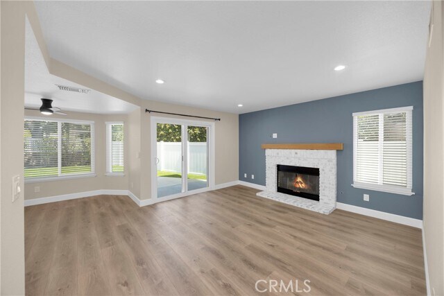 Building Photo - 5700 Torrey Pine Pl