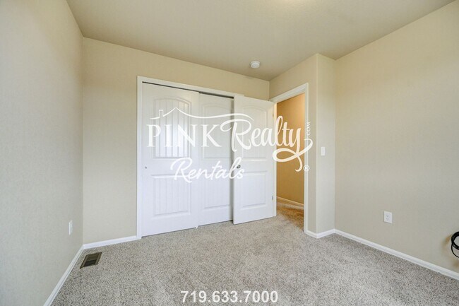 Building Photo - 7577 Black Spruce Heights