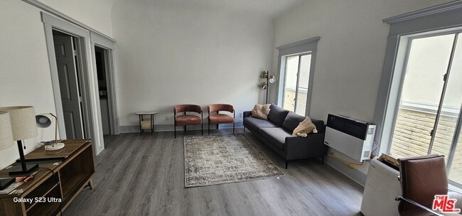 Building Photo - 1604 W Pico Blvd