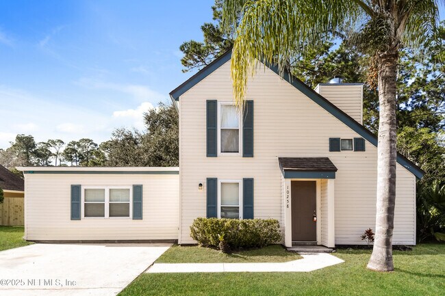 Primary Photo - 10258 Lake Pines Rd