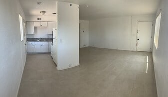 Building Photo - 1234 N Dodge Blvd