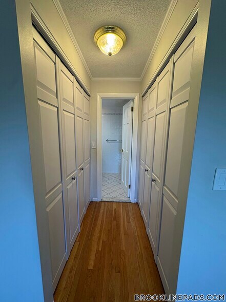 Building Photo - 50 Green St