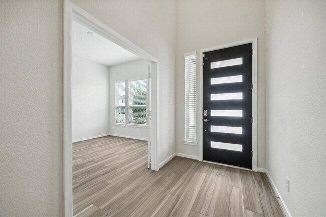 Building Photo - 9219 Edgeberry Dr