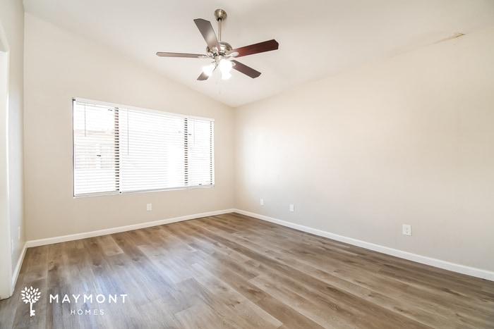 Building Photo - 1423 N Dana St