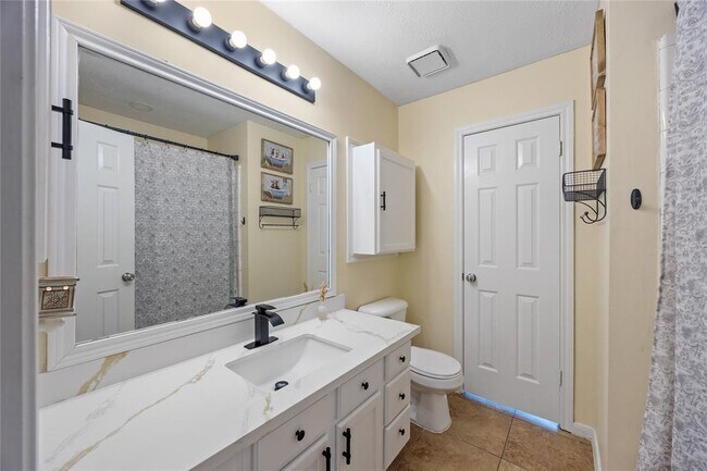 Building Photo - 15703 W Astern Dr