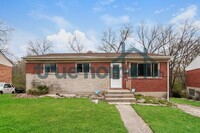 Building Photo - 2840 Orland Ave