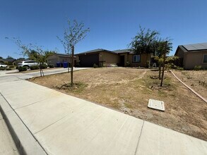 Building Photo - 1037 Honeybell Ct