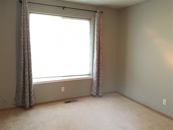 Building Photo - 2318-2320 SW 29th St