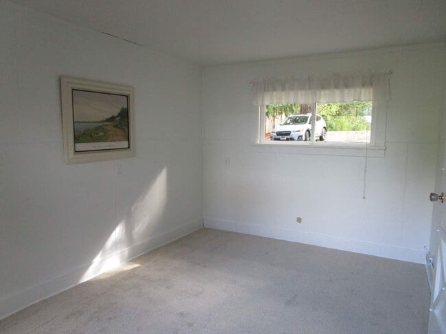 Building Photo - Waterfront Cottage in Gig Harbor