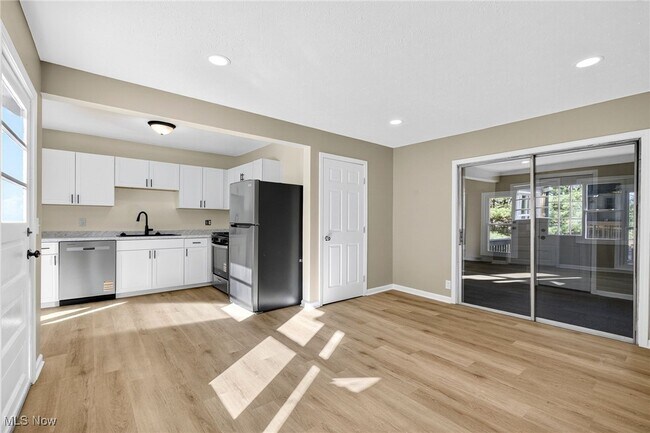 Building Photo - 2185 Stahl Rd