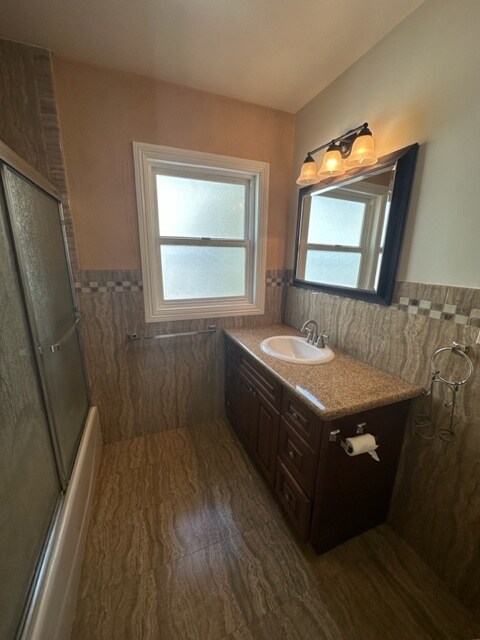 Building Photo - 926 N Verdugo Rd