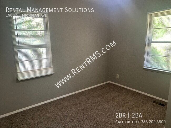 Building Photo - 1908 SE Michigan Ave