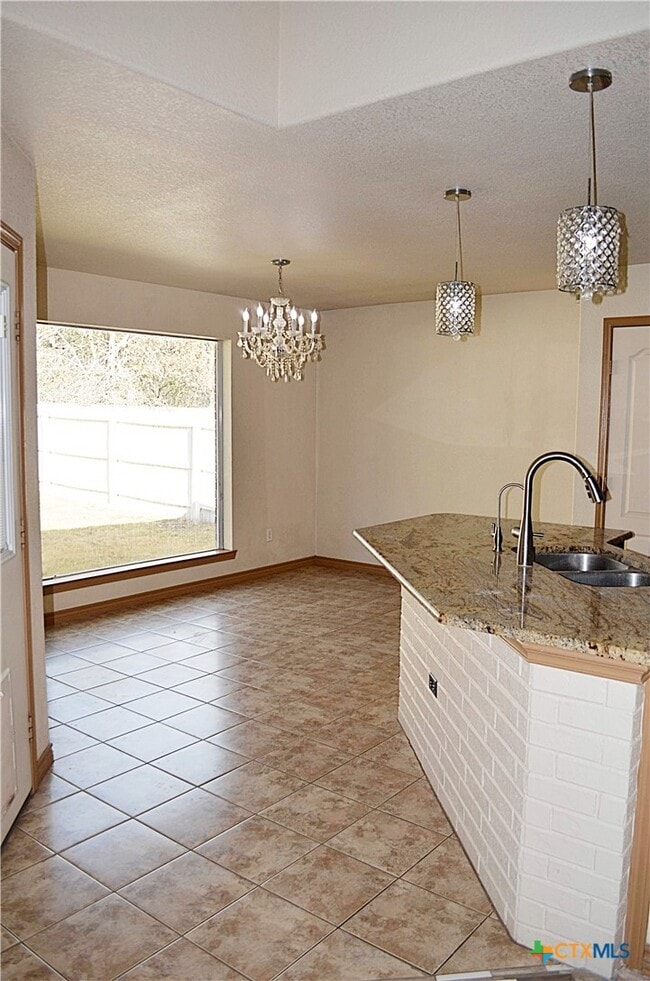 Building Photo - 2501 Joseph Dr