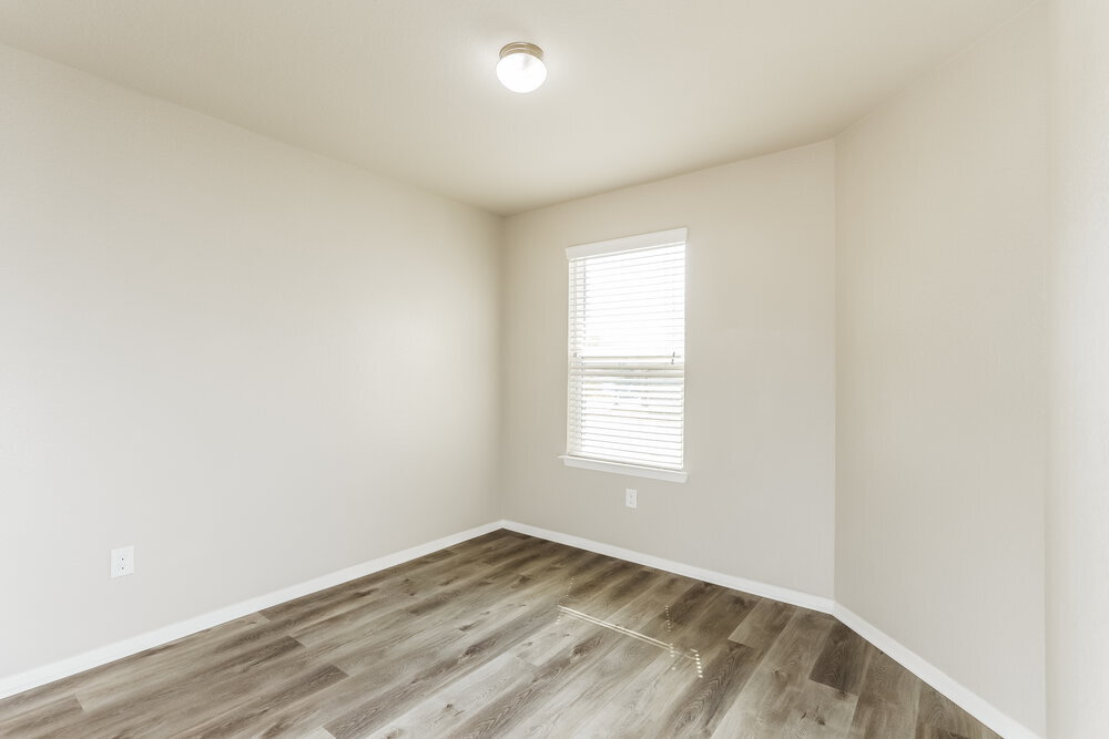 Building Photo - 3215 Pedernales Dr