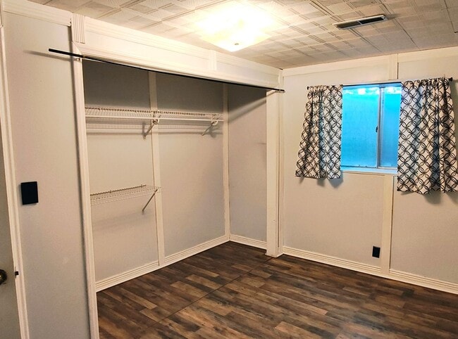 Building Photo - Great 5 Bed 3 Bath Rambler Home in Sandy