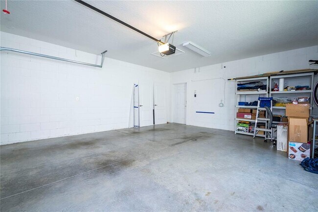Building Photo - 15205 Shonan Gold Dr
