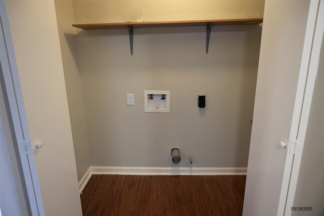 Building Photo - 16714 Britford