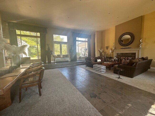 Building Photo - Hilltop Estate in Green Valley-Fully Furni...