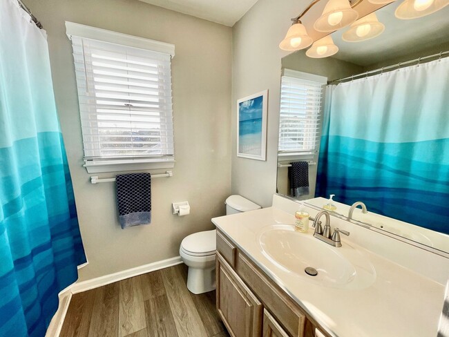 Building Photo - Ready 07-07-25!! Fantastic 4-Bedroom Home ...