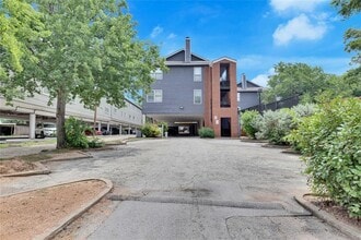 Building Photo - 2804 Rio Grande St