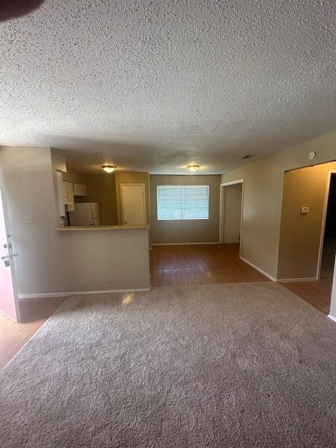 Building Photo - 9902 Roxanna Dr