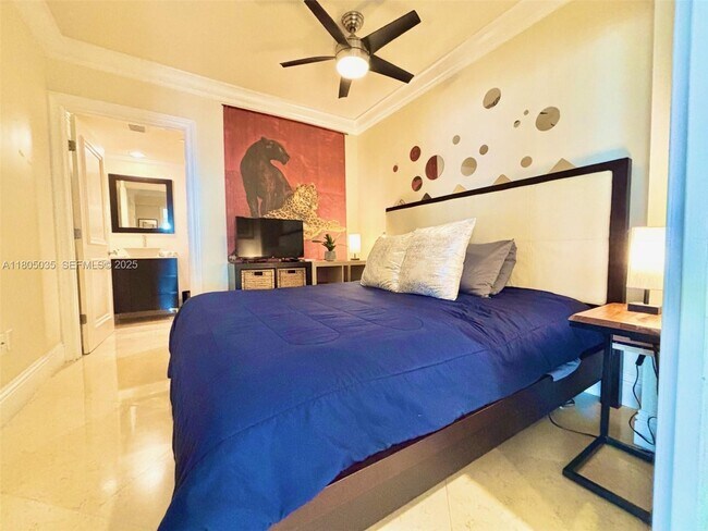 Building Photo - 1830 S Ocean Dr