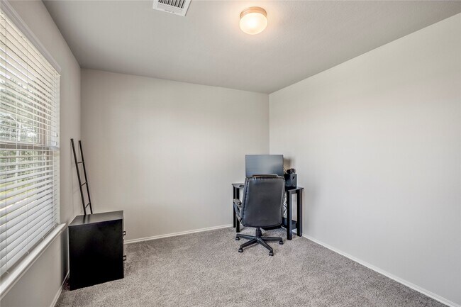 Building Photo - 210 Bellewood Mnr Dr