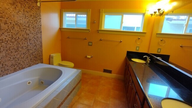 Building Photo - 10279 Palo Vista Rd