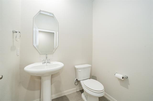 Building Photo - 5275 Amistad Dr