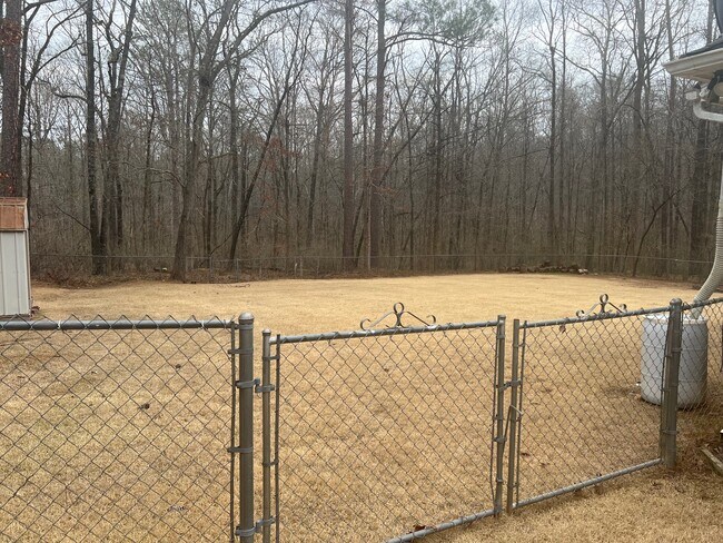 Building Photo - 290 Pebble Creek Dr