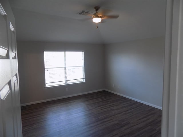 Building Photo - 21711 Falcongate Ct