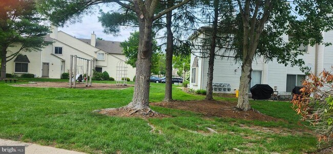 Building Photo - 82 Chatham Ct