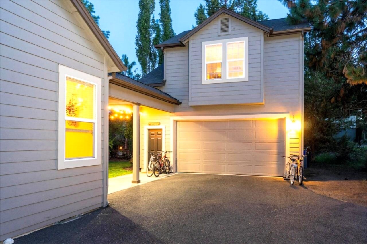 Building Photo - 19487 Blue Lake Loop