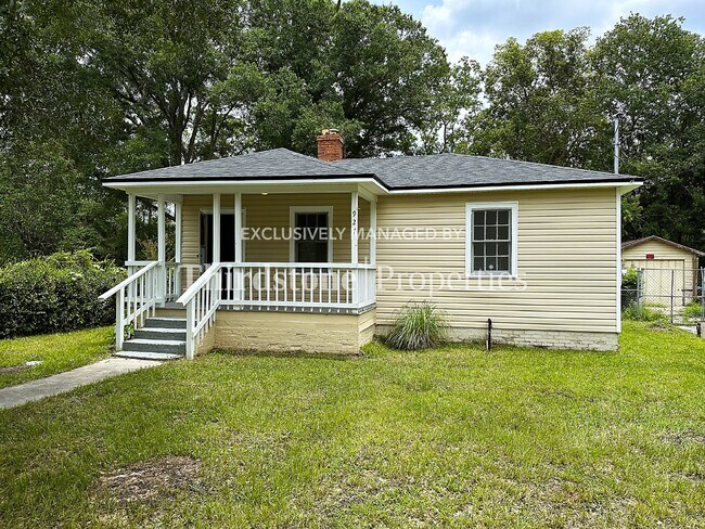 Primary Photo - 927 SARANAC ST, JACKSONVILLE, FL 32254