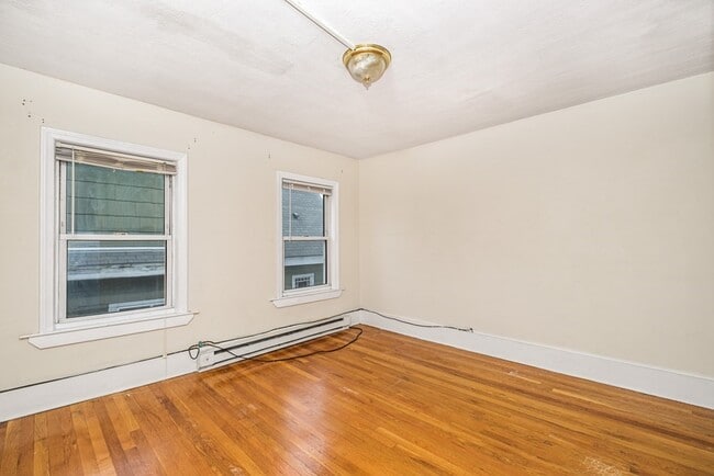 Building Photo - 14-16 Edith Ave-