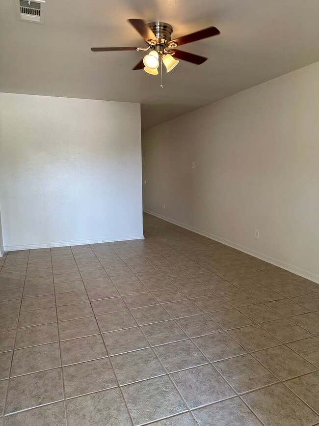 Building Photo - 1509 Dakota Trace