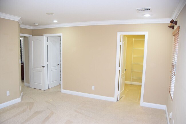 Building Photo - 60 Dark Creek Ave