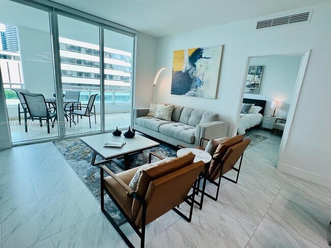Building Photo - 951 Brickell Ave