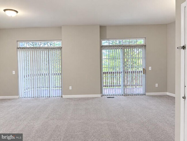 Building Photo - 1820 Cedar Cove Way