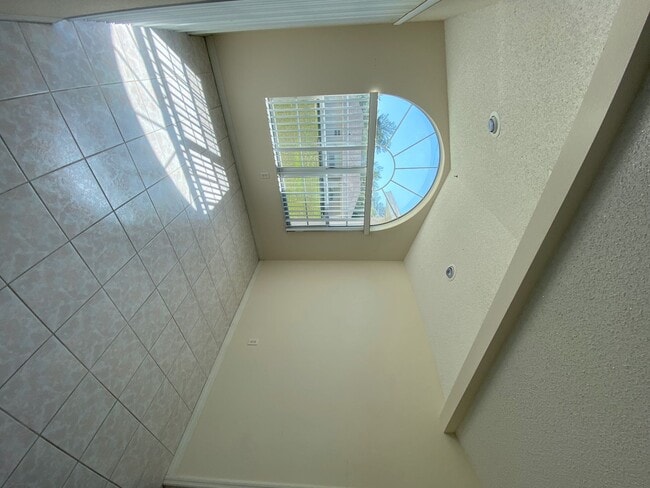 Building Photo - Marion Oaks Home - 3/2/2 1860 sqft.