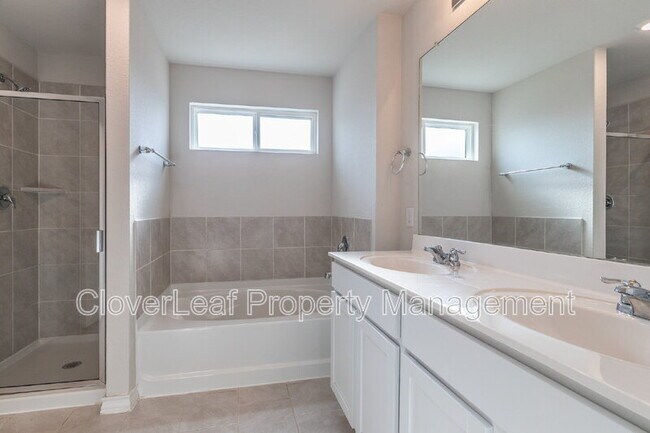 Building Photo - 22142 Pivot Point