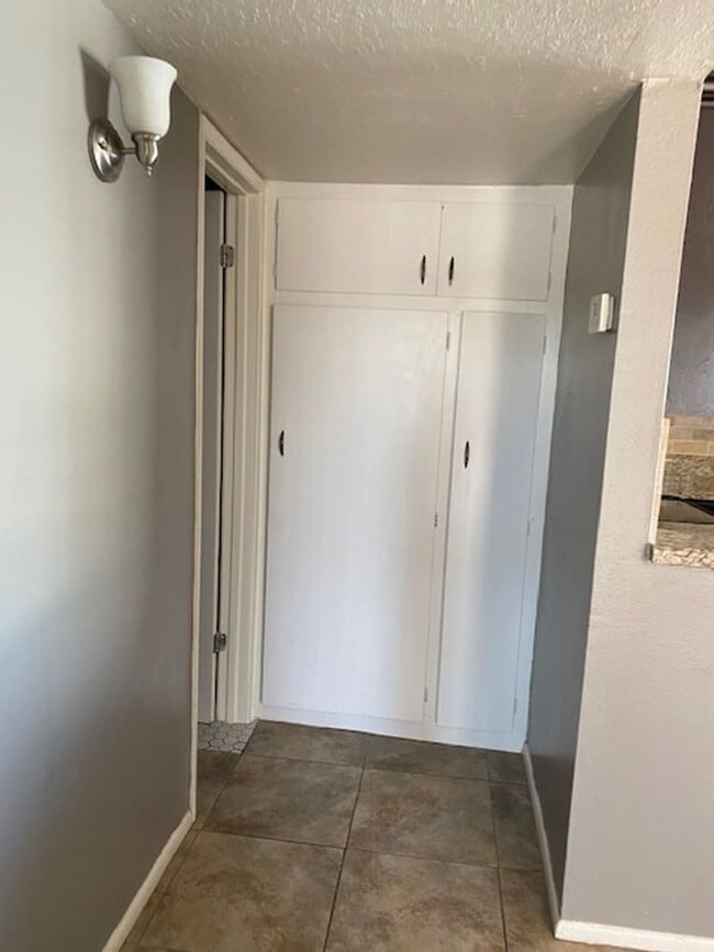 Building Photo - $1,250 For Lease-1 Bedroom-1 Bath Apt in Triplex With Private Yard-Washer & Dryer in Phoenix 85008 !