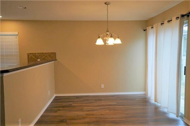 Building Photo - 201 Edwin