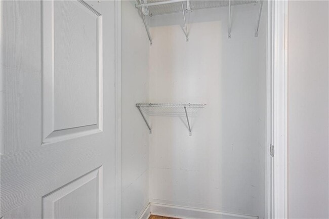 Building Photo - 4984 Crowe Dr SE