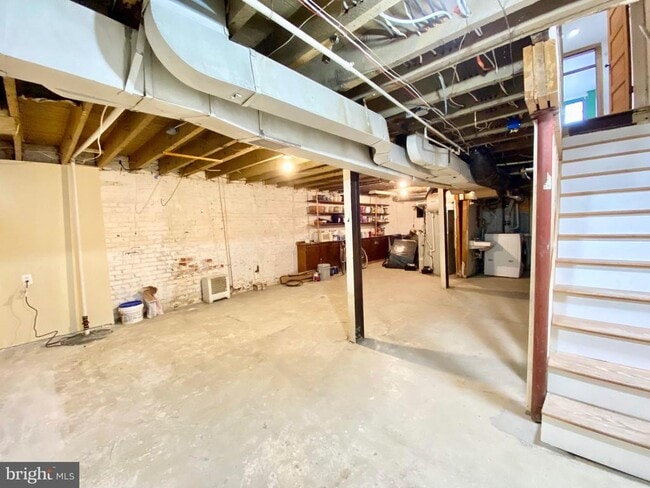 Building Photo - 140 Bryant St NW