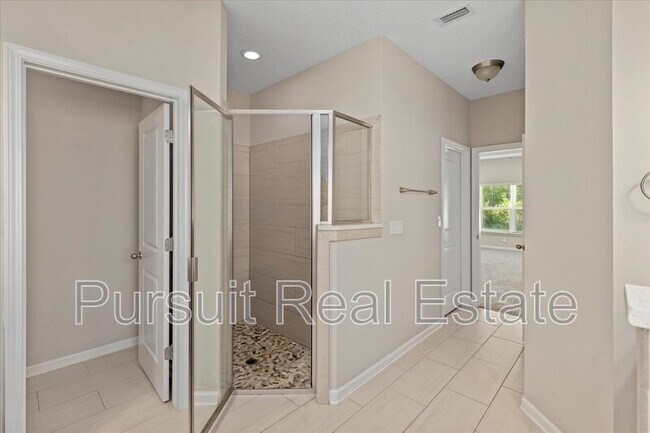 Building Photo - 246 Hutchinson Ln