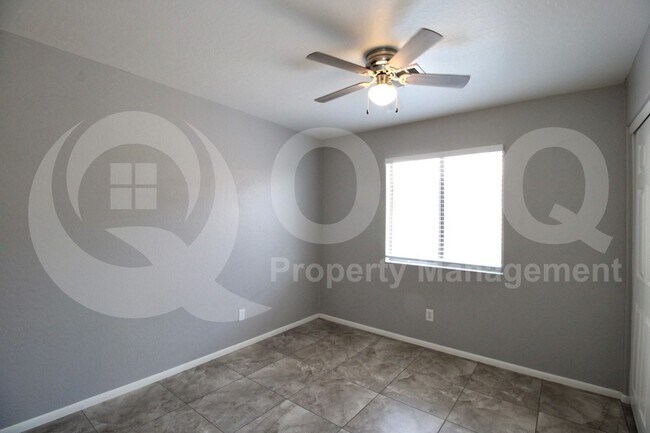 Building Photo - 14867 W Acapulco Ln