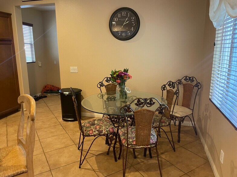 Building Photo - 33965 Impatien Pl