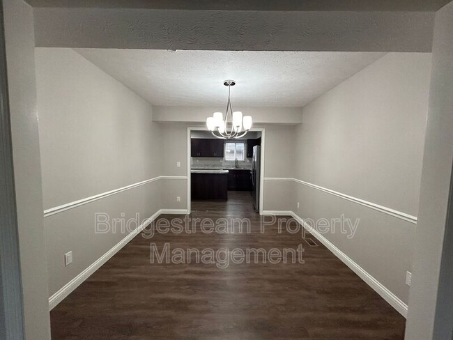 Building Photo - 1076 Beryl Trail