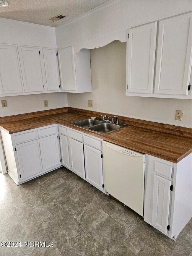 Building Photo - 111 Cherrywood Ct